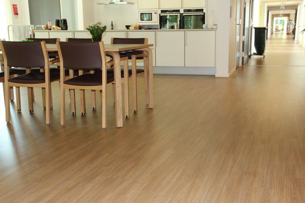 Vinyl LVT 11 1000X667